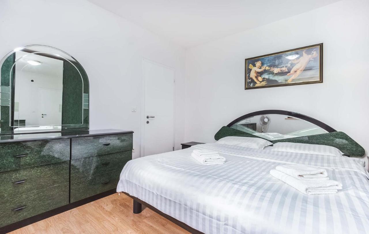 Apartmani Rino, Poreč Extérieur photo